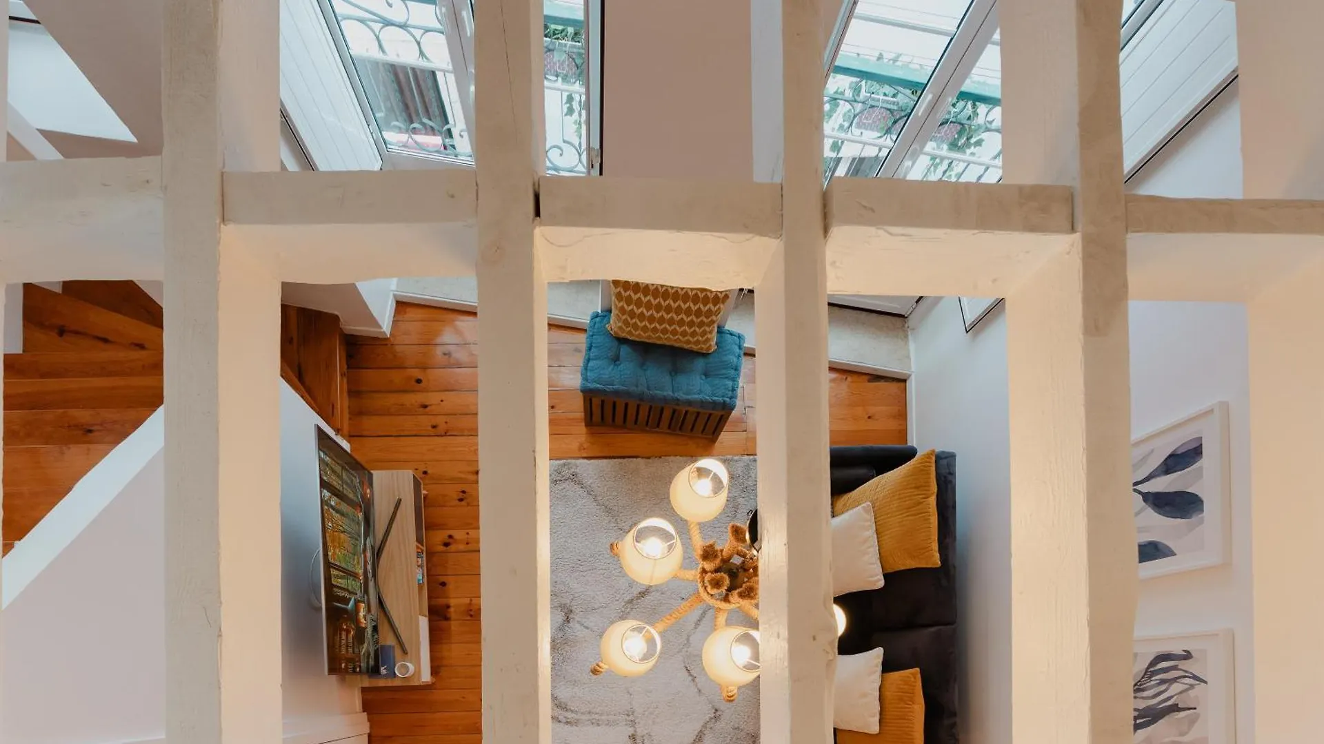 Stylish Getaway In A Mezzanine Flat By The Castle Lägenhet Lisboa