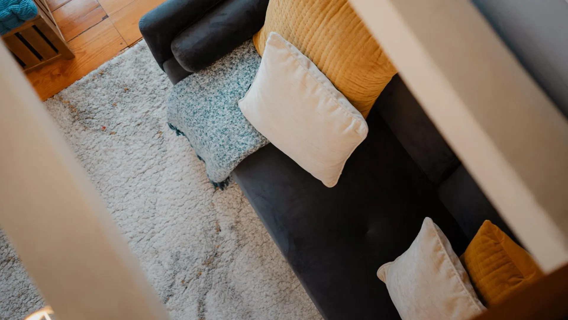 Апартаменты Stylish Getaway In A Mezzanine Flat By The Castle Лиссабон